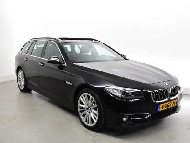 BMW 5 Serie Touring 520i Luxury Edition 2013 Benzine