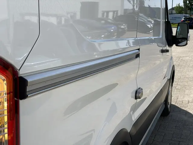 Ford Transit 310 2.0 TDCI L2H2 Trend 2024 Diesel 15