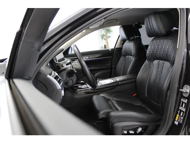 BMW 7 Serie 745e High Executive 2022 Hybride Benzine 9