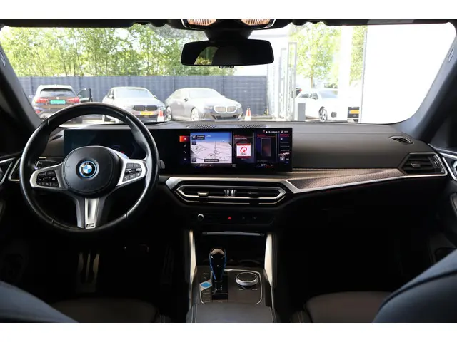 BMW i4 eDrive40 High Executive 84 kWh 2022 Elektrisch 9