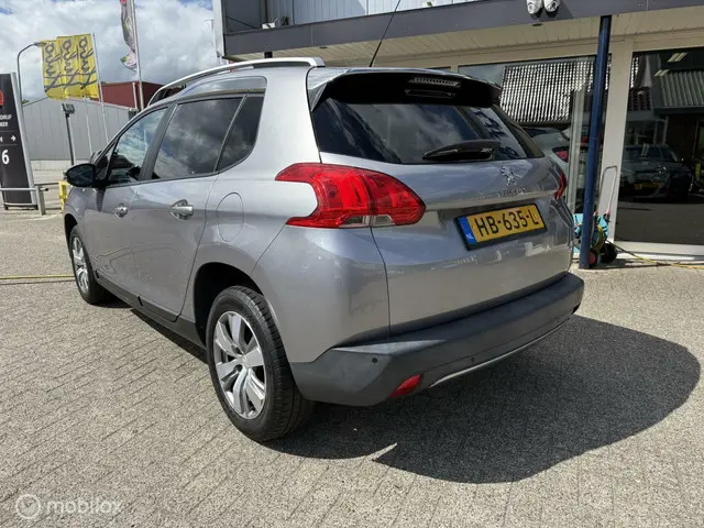 Peugeot 2008 3