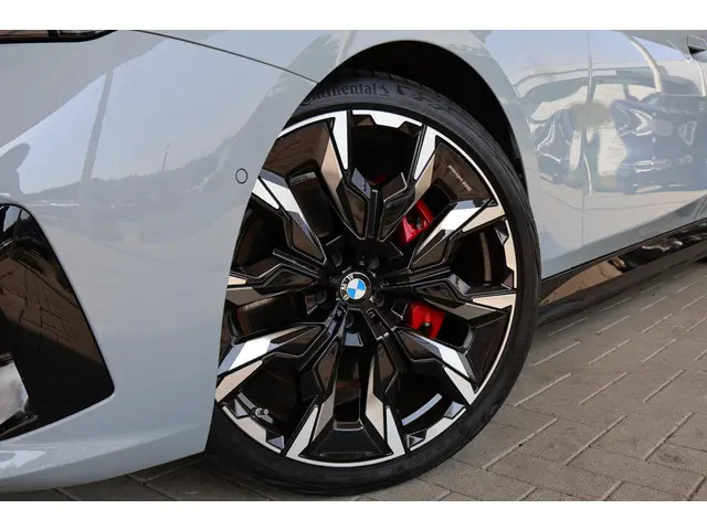 BMW i5 M60 xDrive 84 kWh 2024 Elektrisch 7