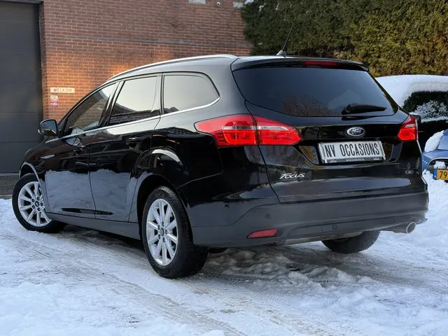 Ford Focus Wagon 1.5 Titanium 2016 Benzine 4