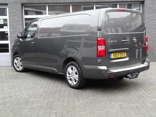 Opel Vivaro 2.0 CDTI L3H1 Innovation 2019 Diesel 4