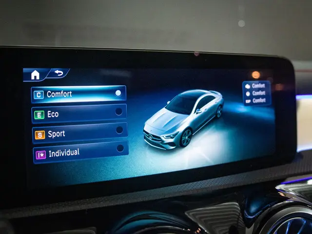 Mercedes-Benz CLA Coupé 180 Star Edition 2024 Benzine 33