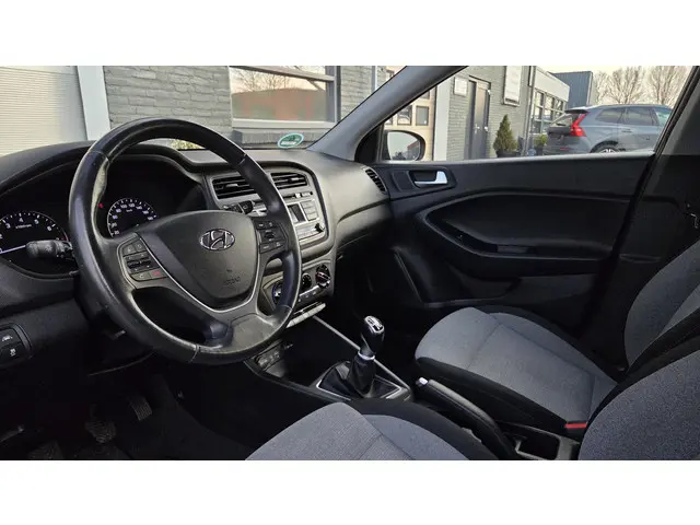 Hyundai i20 1.4i Yes! 2016 Benzine 11