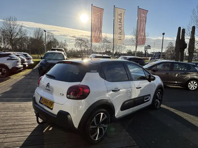 Citroën C3 1.2 PureTech Shine 2023 Benzine 4