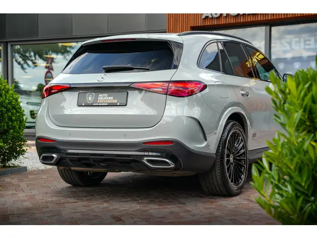Mercedes-Benz GLC 220d 4MATIC AMG Line 2024 Diesel 11