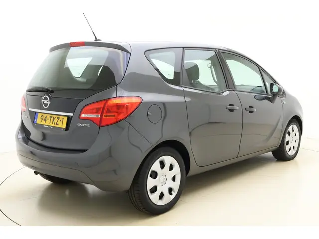 Opel Meriva 1.4 Anniversary Edition 2012 Benzine 2