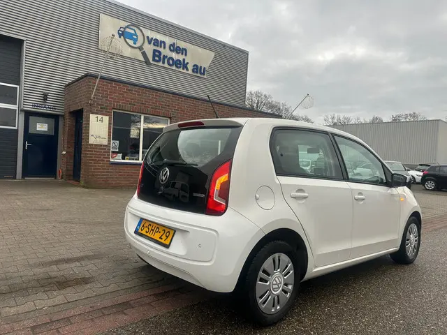 Volkswagen up! 1.0 move up! BlueMotion 2013 Benzine 21