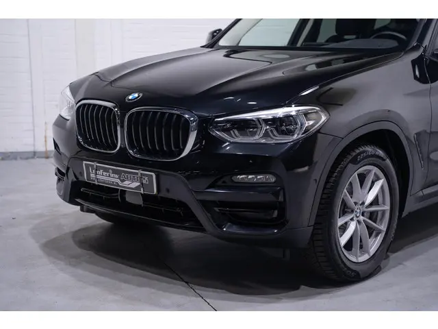 BMW X3 sDrive18d High Executive 2021 Diesel 10