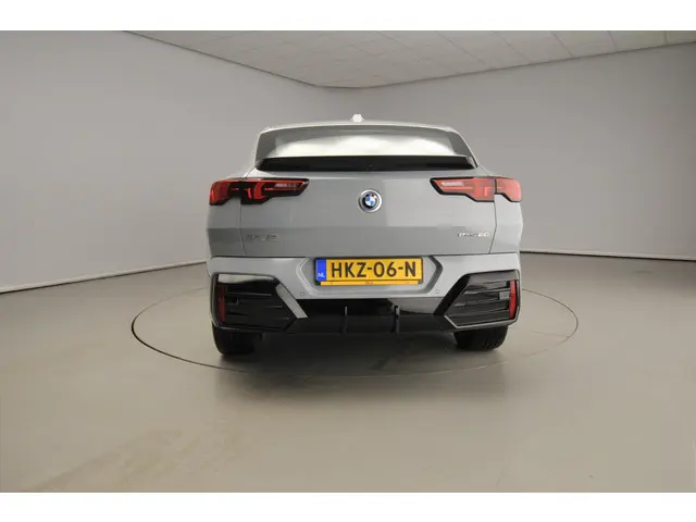 BMW iX2 eDrive20 2025 Elektrisch 3