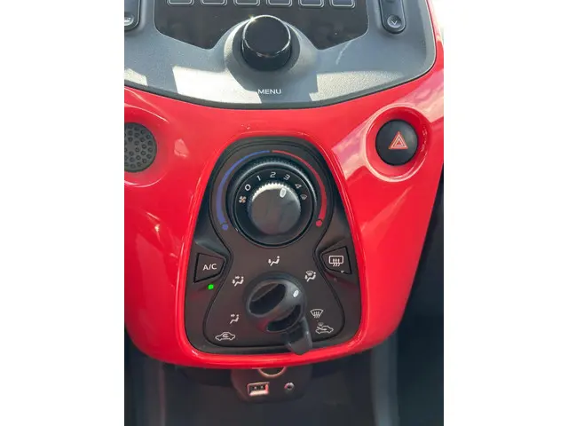 Citroën C1 1.0 e-VTi Feel Cabrio stof 2015 Benzine 19