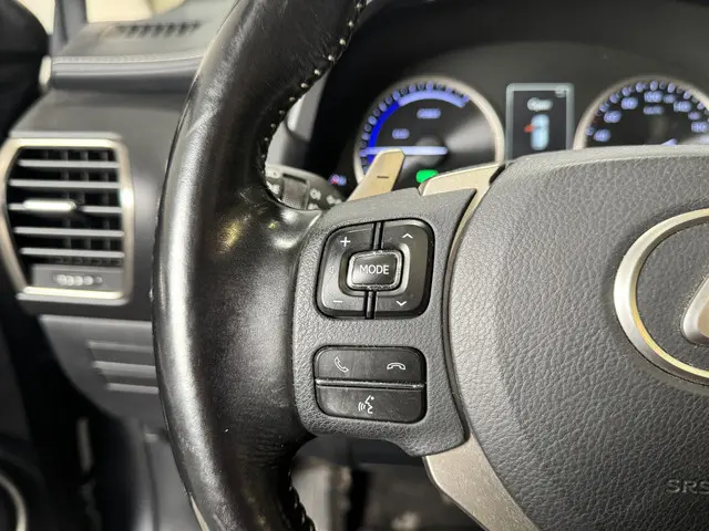 Lexus NX 300h AWD Luxury Line 2018 Hybride Benzine 16