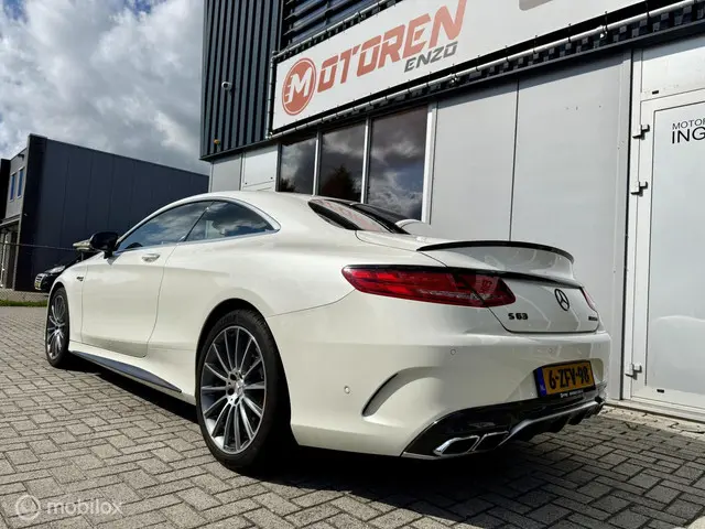Mercedes-Benz S-Klasse Coupé AMG 63 2015 Benzine 4