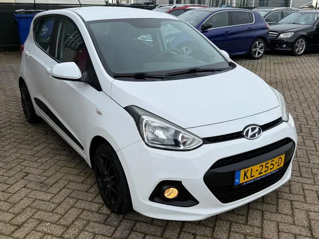Hyundai i10 3
