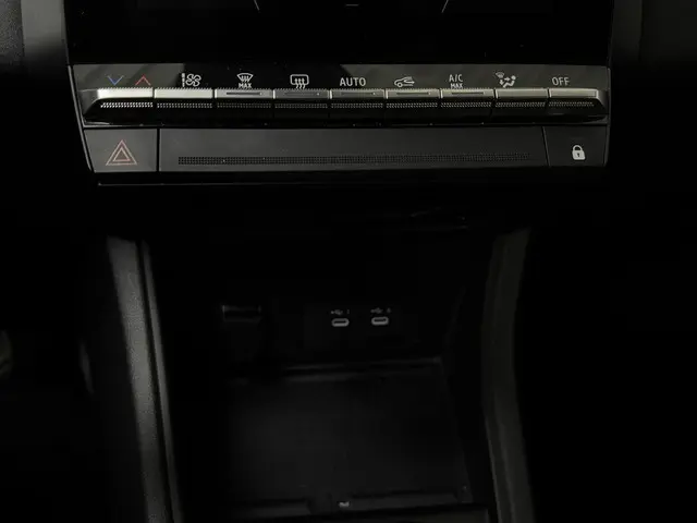 Renault Captur 1.0 TCe 90 techno 2024 Benzine 31