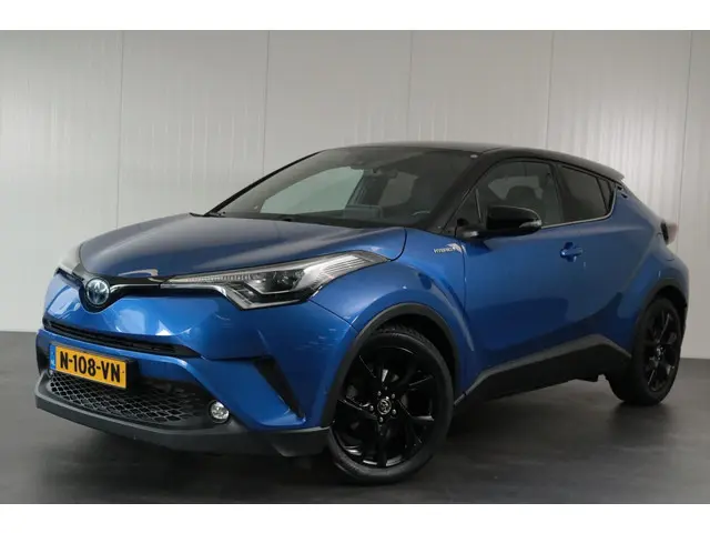 Toyota C-HR 2
