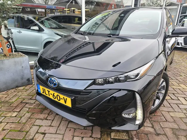 Toyota Prius 1.8 Plug-in Dynamic 2022 Hybride Benzine 3