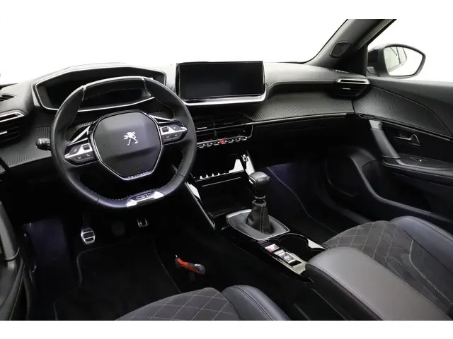Peugeot 2008 1.2 PureTech GT Pack 2021 Benzine 23