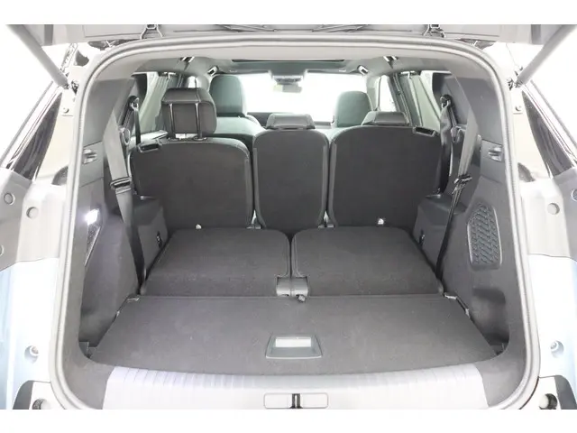 Peugeot e-5008 GT Avantage 73 kWh 2025 Elektrisch 14