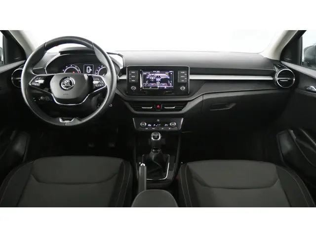 Škoda Fabia 1.0 TSI 95pk Ambition 2022 Benzine 37