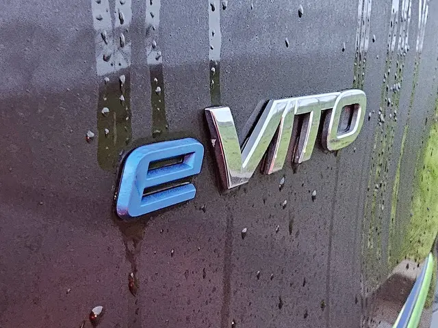 Mercedes-Benz eVito Tourer 2022 Elektrisch 23