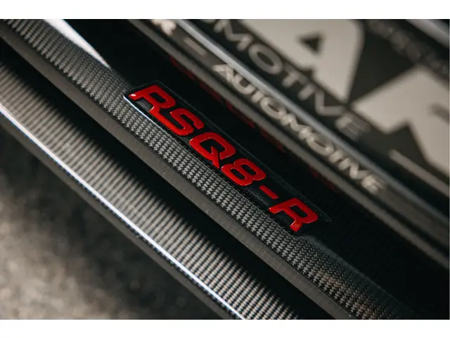 Audi RSQ8 4.0 TFSI RSQ8 quattro 2022 Hybride Benzine 37