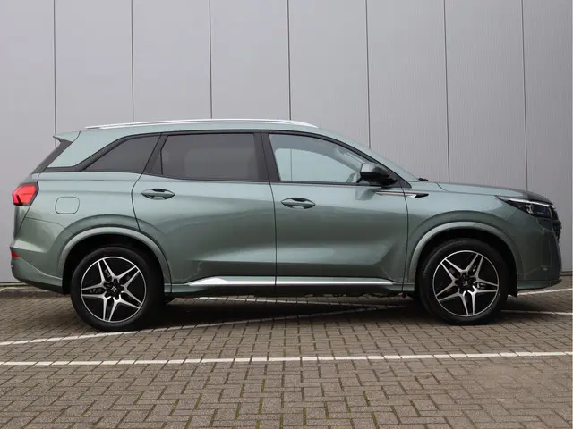 DFSK E5 PHEV 1.5 2025 Hybride Benzine 23