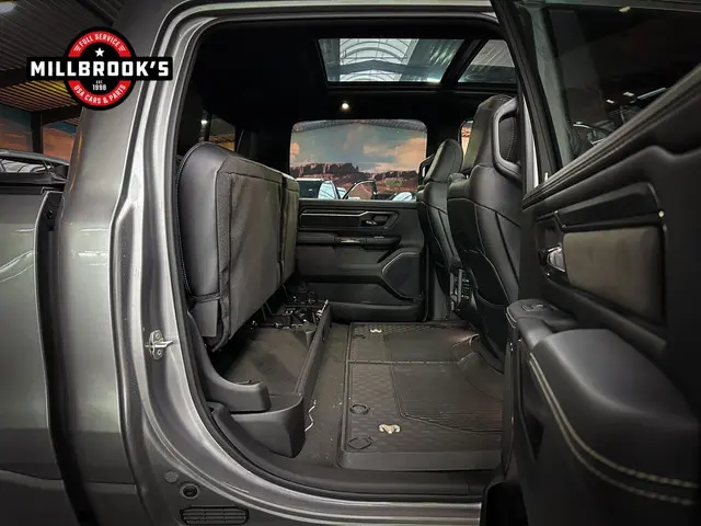 Dodge Ram 1500 5.7 V8 4x4 Sport GT 2024 LPG/Gas 22