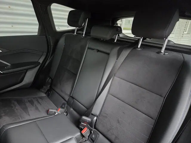 BMW iX1 xDrive30 67 kWh M Sport Edition 2023 Elektrisch 5