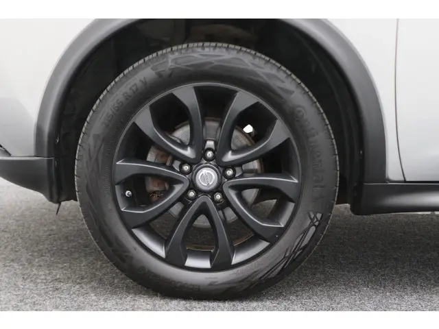 Nissan Juke 1.2 DIG-T S/S Connect Edition 2015 Benzine 23