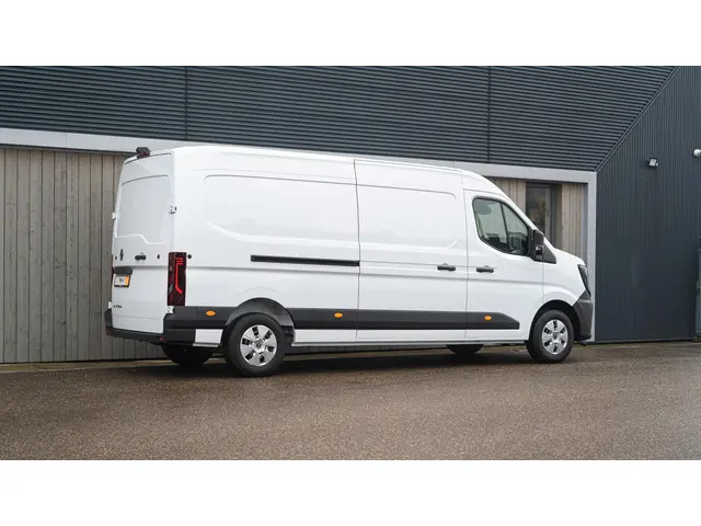 Renault Master T35 2.0 dCi 150 L3H2 Extra 2024 Diesel 6