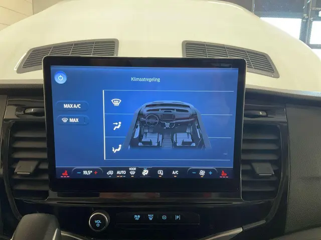 Ford Transit 350 2.0 TDCI L3H2 Trend 2024 Diesel 11