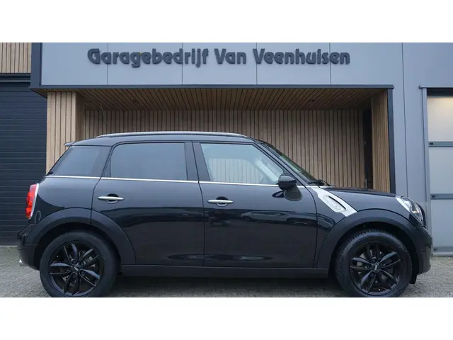 MINI Countryman 3