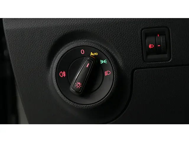 SEAT Arona 1.0 EcoTSI 95pk Reference 2024 Benzine 14