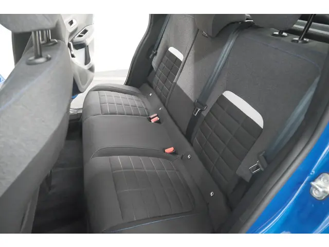 Citroën C3 1.2 Turbo 100pk Plus 2025 Benzine 29