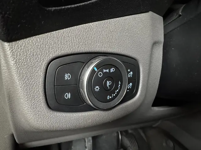Ford Transit Connect 1.5 EcoBlue L2 Trend 2024 Diesel 10