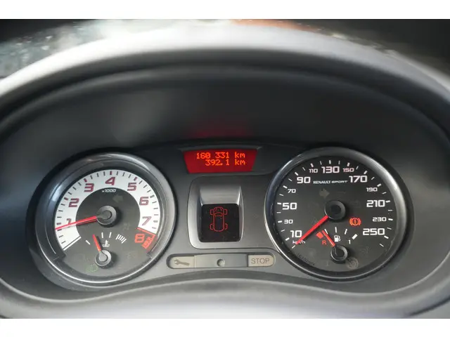 Renault Clio 2.0 RS 2013 Benzine 17