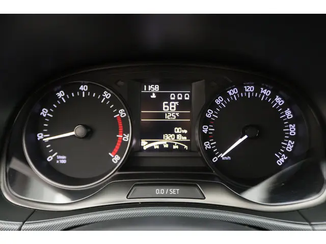 Škoda Fabia 1.0 Sprint 2016 Benzine 4