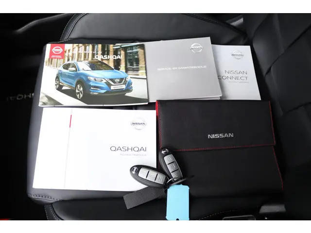 Nissan QASHQAI 1.3 DIG-T Premium Edition 2021 Benzine 16