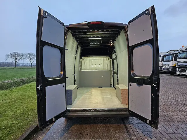 Opel Movano 2.2 2022 Diesel 12