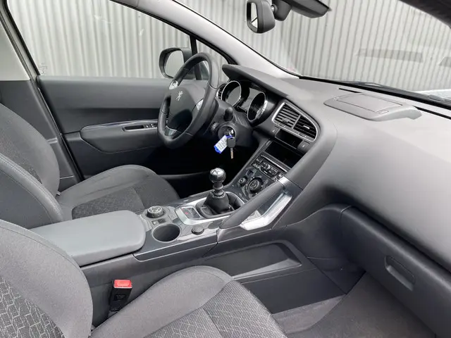 Peugeot 3008 1.6 THP Style 2015 Benzine 18