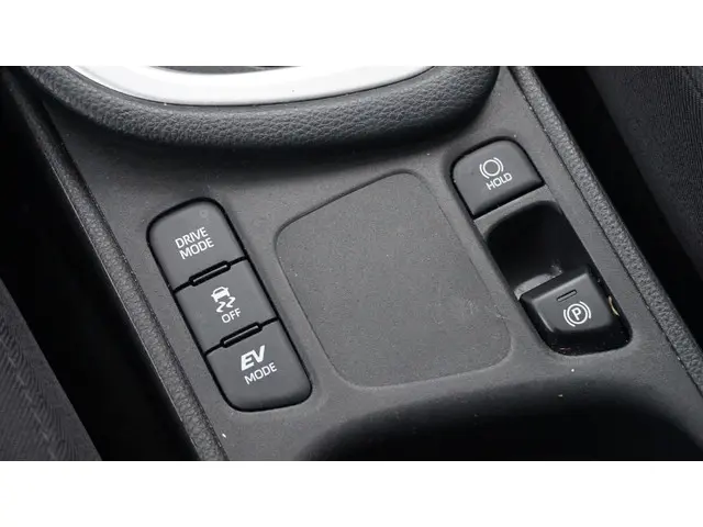 Mazda 2 Hybrid 1.5 Centre-line 2025 Hybride Benzine 24