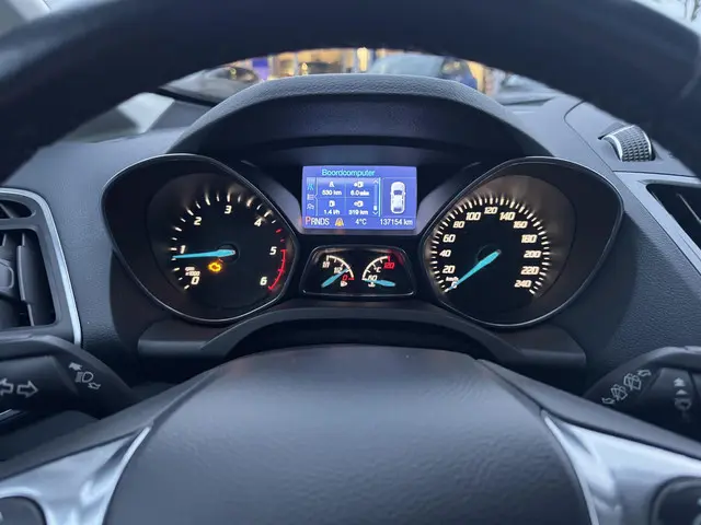 Ford C-MAX 2.0 TDCi Titanium 2013 Diesel 21