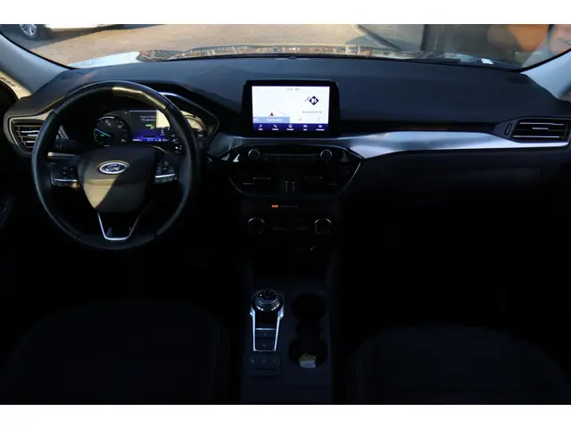 Ford Kuga 2.5 PHEV AUT. TITANIUM 2020 Hybride Benzine 13