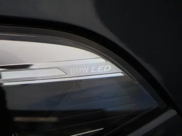 BMW X5 xDrive45e High Executive 2021 Hybride Benzine 44