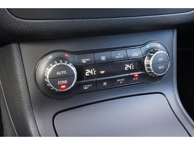 Mercedes-Benz B-Klasse 200 AUT7 Prestige 2013 Benzine 19