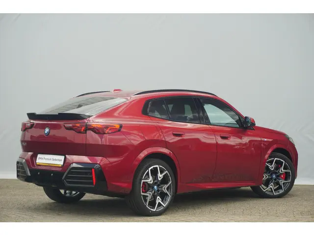 BMW iX2 xDrive30 2024 Elektrisch 2