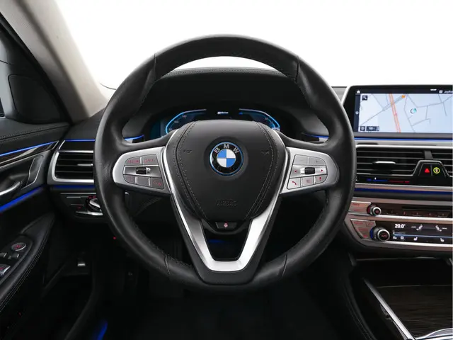 BMW 7 Serie 745e High Executive 2022 Hybride Benzine 21